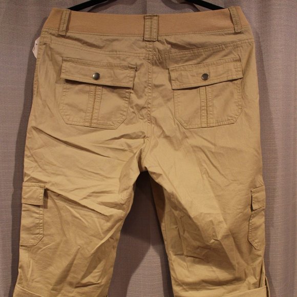 Lee Capris - Picture 2 of 10